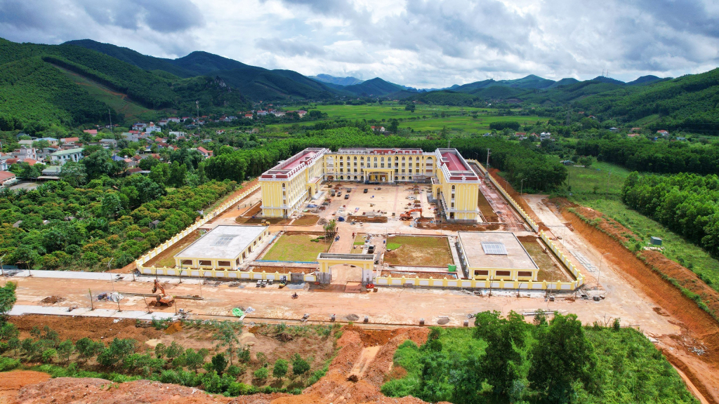  Dự án xây mới Trường THCS-THPT Quảng La (xã Quảng La, TP Hạ Long). 