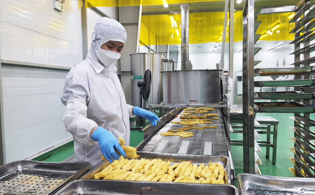 Nông sản được chế biến thành sản phẩm ăn ngay tại Công ty TNHH MTV F-ONE Global Foods (Đông Triều).