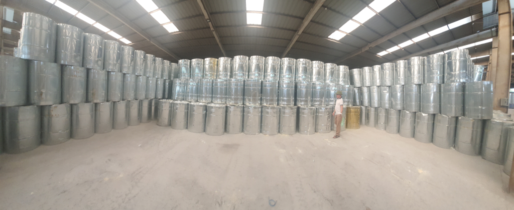 Mỗi năm Công ty CP Thông Quảng Ninh sản xuất sản lượng trên dưới 20.000 tấn tùng hương, chiếm khoảng 70% thị phần toàn quốc.