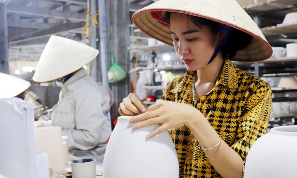 Khám phá xưởng gốm xuất khẩu ở Đông Triều