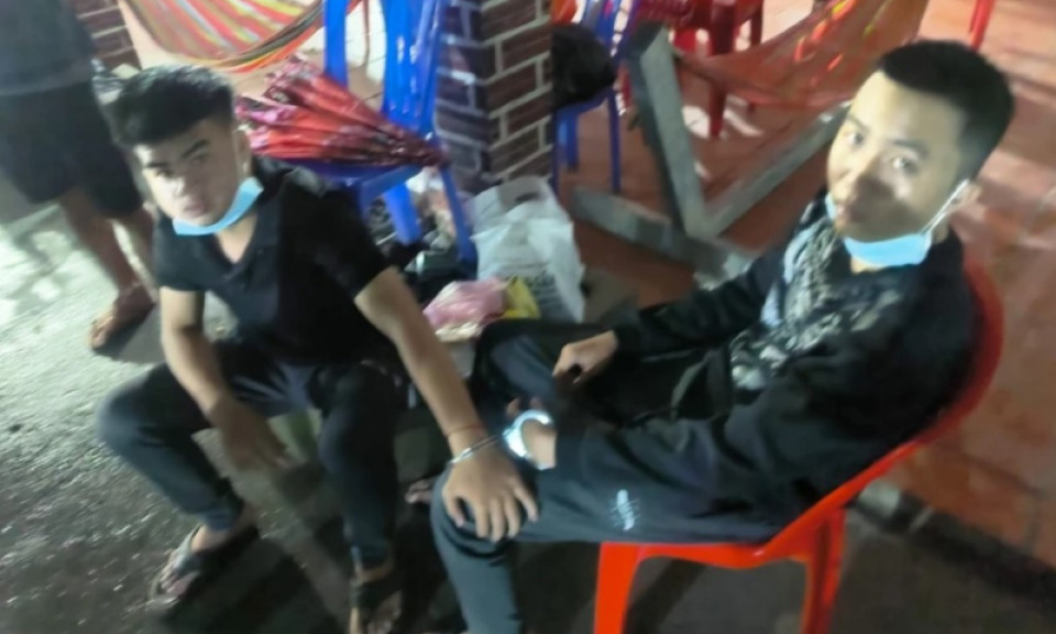 Bắt 2 nghi can giết người đang tìm cách trốn sang Campuchia