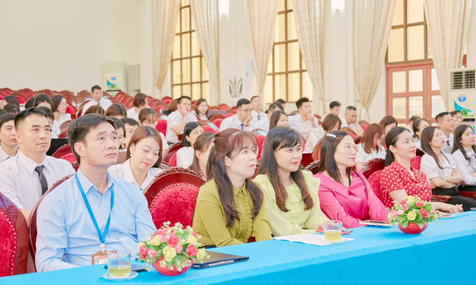Gắn lý luận với thực tiễn để nâng cao chất lượng giảng dạy lý luận chính trị