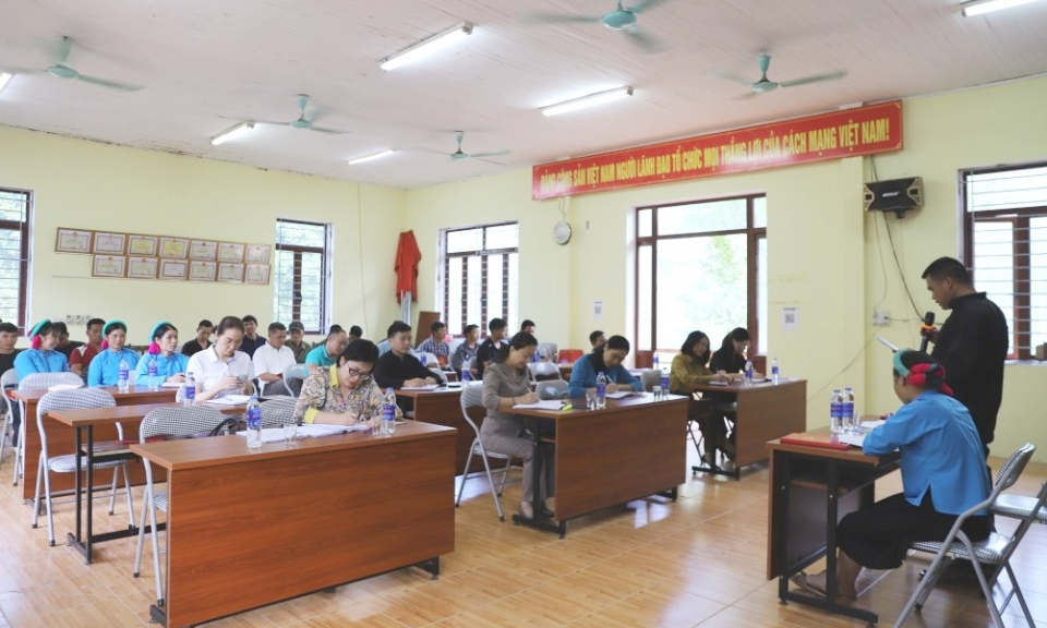 Sôi nổi đợt sinh hoạt chuyên đề “Khát vọng xây dựng một Quảng Ninh kiểu mẫu giàu đẹp, văn minh, hiện đại”