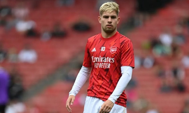 Arsenal ra giá bán Smith Rowe