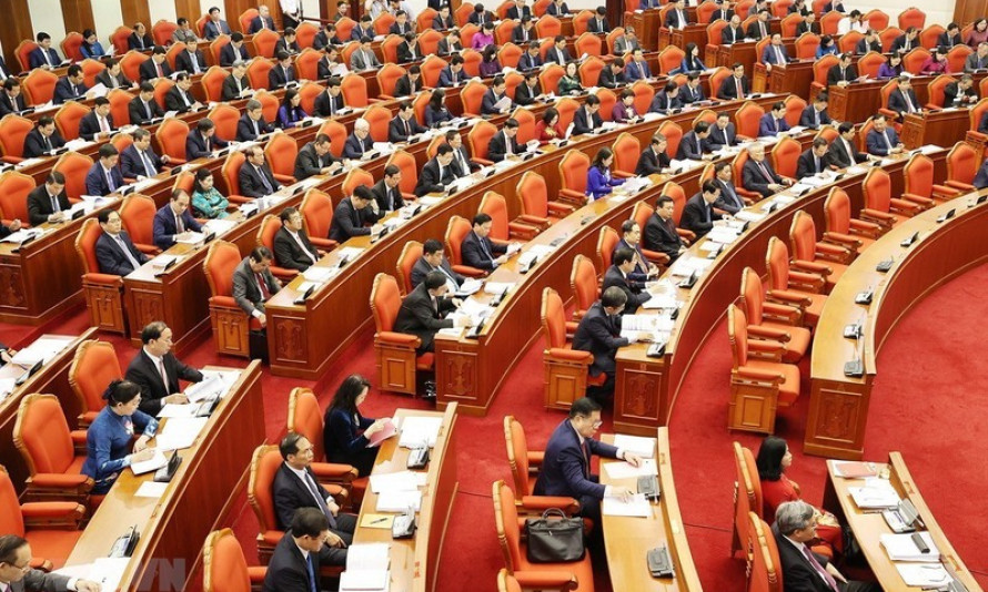 Resolution on social policies reviewed at 13th Party Central Committee's 8th plenum