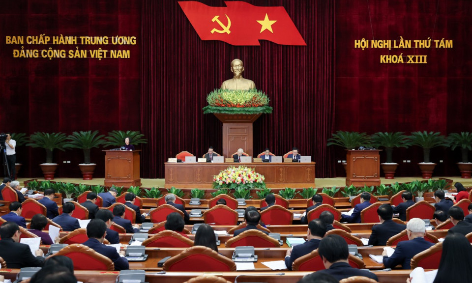 Trung ương thảo luận quy hoạch nhân sự khóa mới; thành lập các Tiểu ban chuẩn bị Đại hội XIV của Đảng