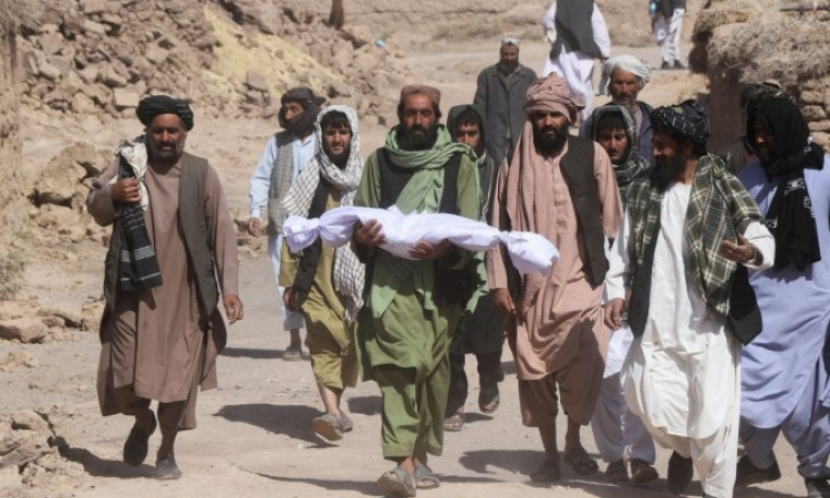 Người chết vì động đất ở Afghanistan tăng lên gần 2.500