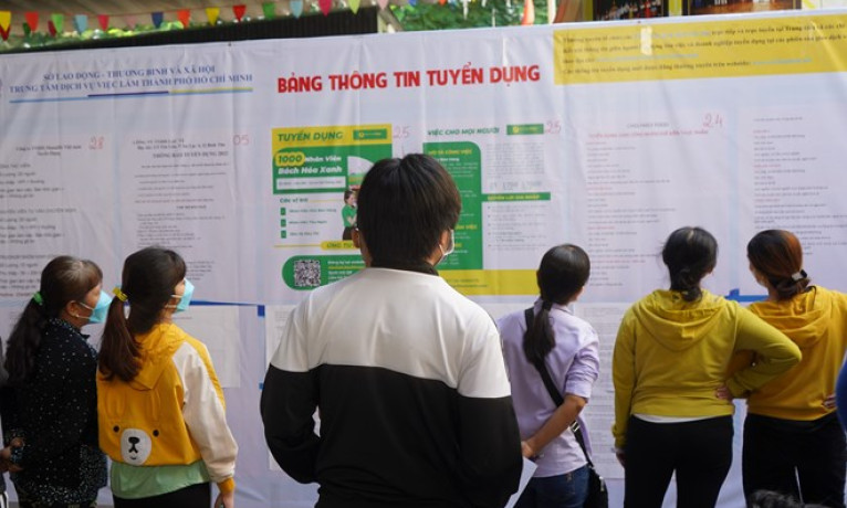 Nhiều người lao động mất việc không mặn mà học nghề