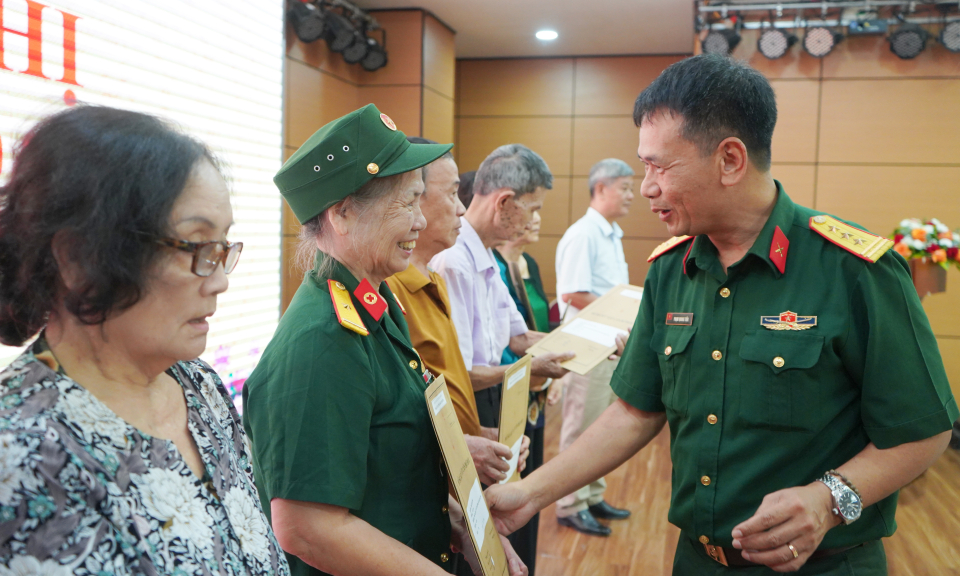 Nghĩa tình với những cán bộ đi B