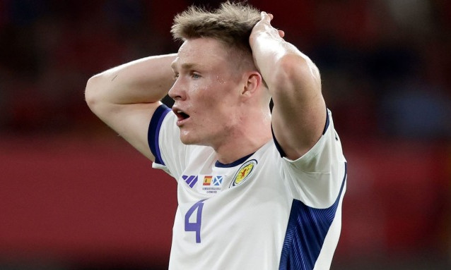 Tây Ban Nha ngăn Scotland giành vé sớm đến Euro