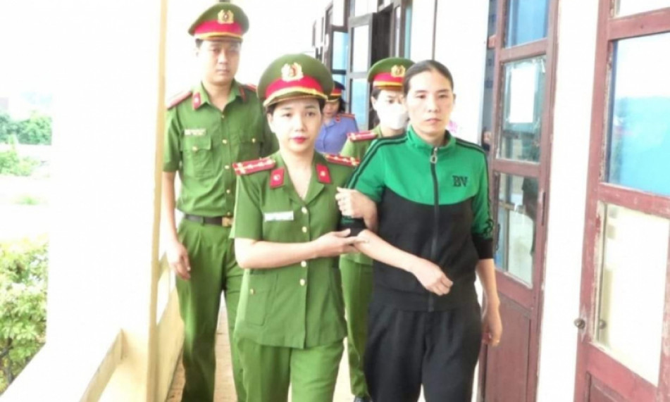 Nữ kế toán UBND xã chiếm đoạt gần 1 tỷ đồng để tiêu xài cá nhân