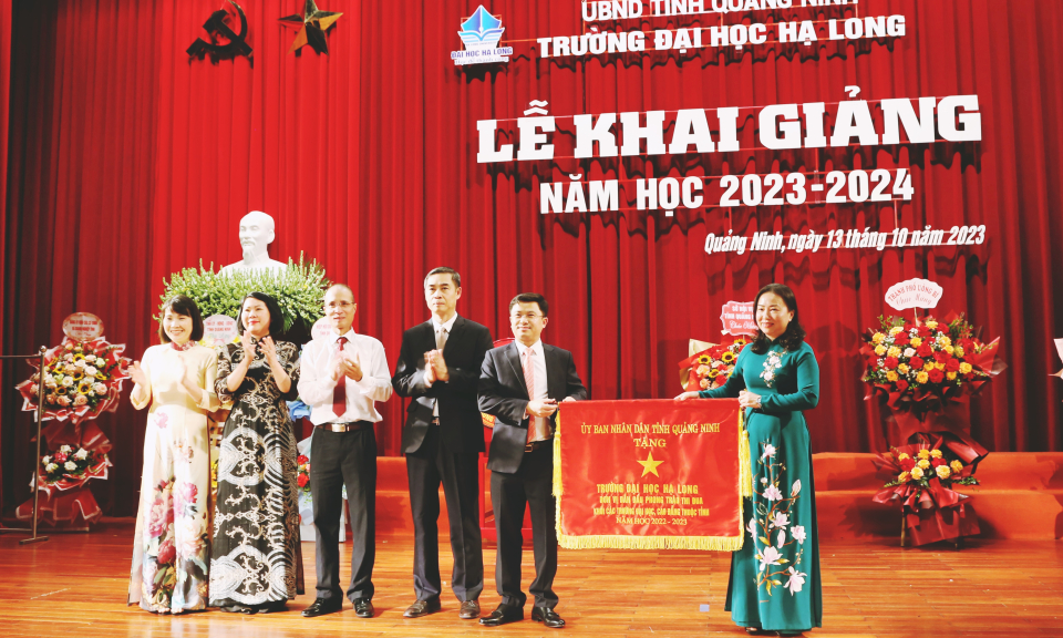 Trường Đại học Hạ Long khai giảng năm học 2023-2024