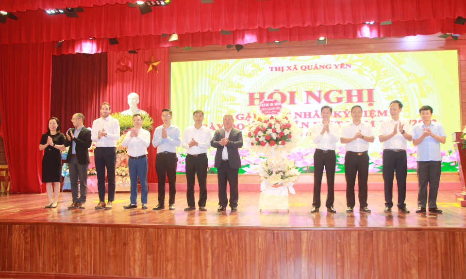 TX Quảng Yên gặp mặt doanh nghiệp, doanh nhân