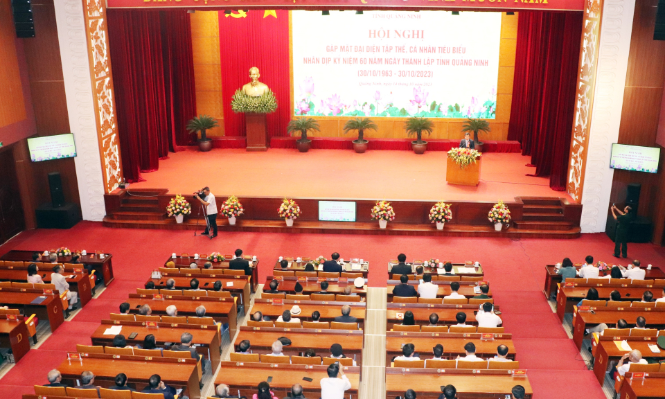 Hội nghị gặp mặt các tập thể, cá nhân tiêu biểu nhân kỷ niệm 60 năm thành lập tỉnh