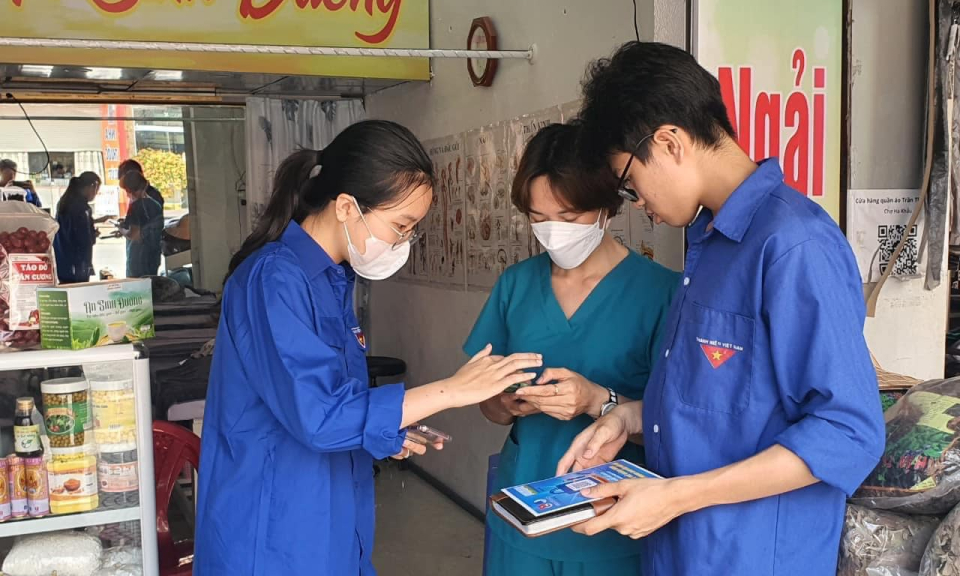 Tuổi trẻ TP Hạ Long làm theo lời Bác