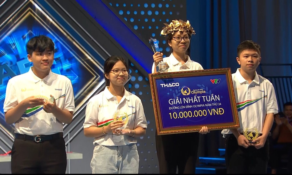 Đường lên đỉnh Olympia đổi luật chơi, nữ sinh đầu tiên ẵm vòng nguyệt quế