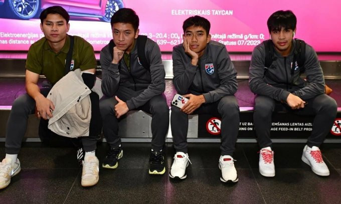 Đội tuyển Thái Lan bị bỏ đói