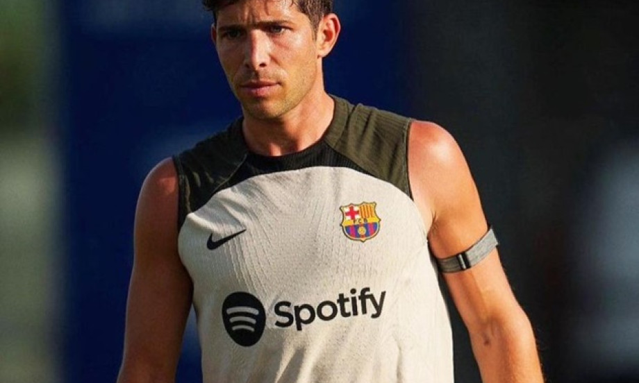 Barcelona chia tay đội trưởng