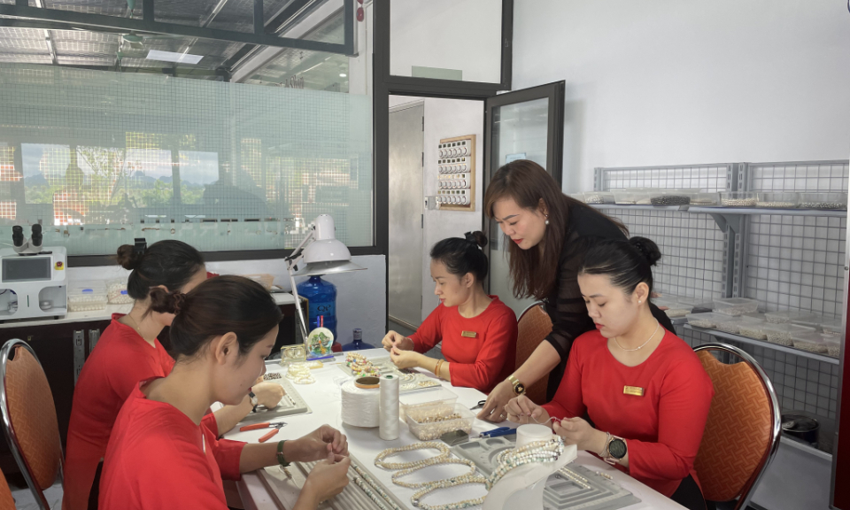 Khẳng định vai trò phụ nữ Việt Nam