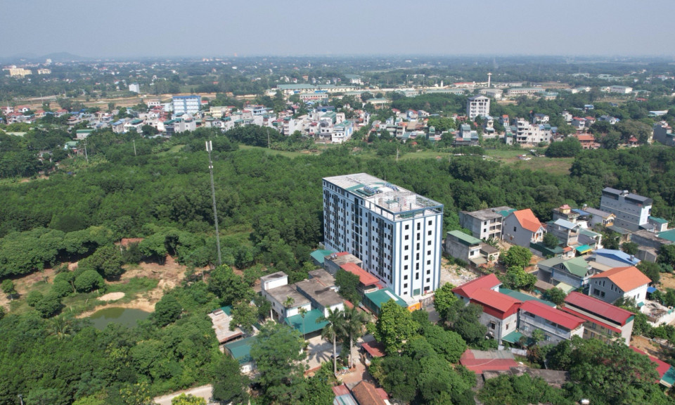 3 chủ tịch xã ở Hà Nội bị tạm đình chỉ để xử lý 30 tòa nhà sai phép