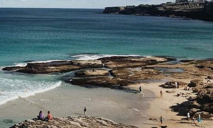 Bãi biển bí ẩn vài năm mới xuất hiện một lần ở Australia