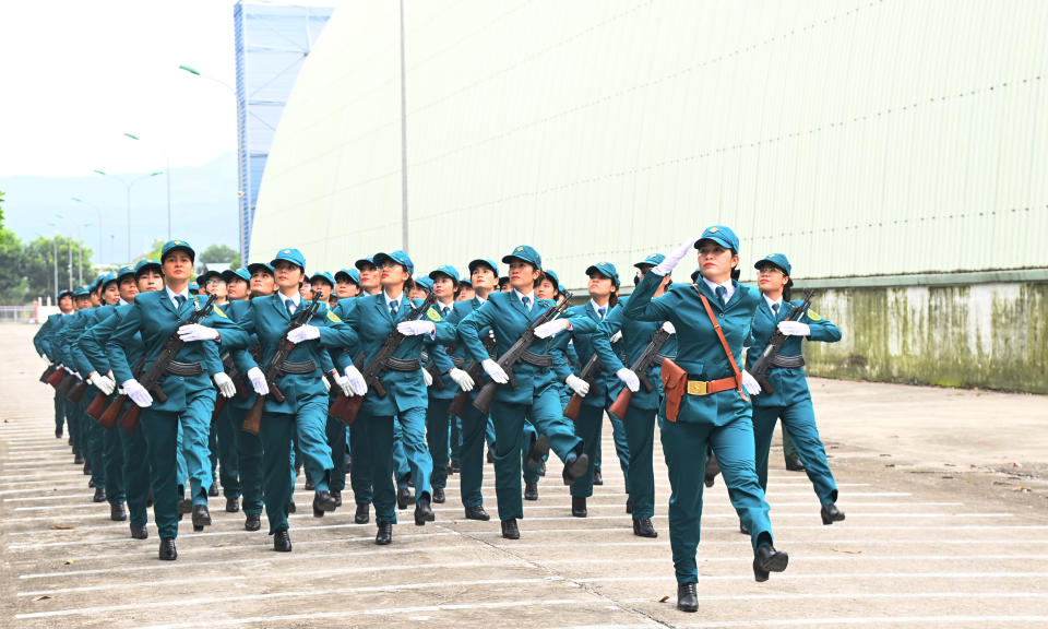 Mỗi bước chân, một khát vọng cống hiến