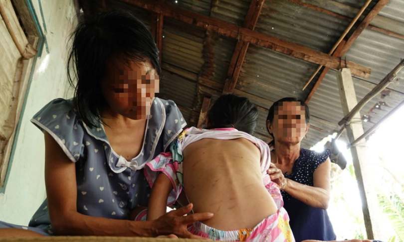 Bắt thanh niên đánh đập hai mẹ con ‘vợ hờ’ tàn bạo