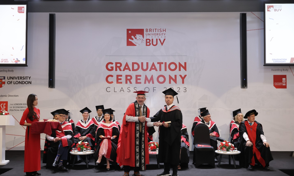 Trường Đại học Anh Quốc Việt Nam (BUV) đón chào thế hệ sinh viên tốt nghiệp mới