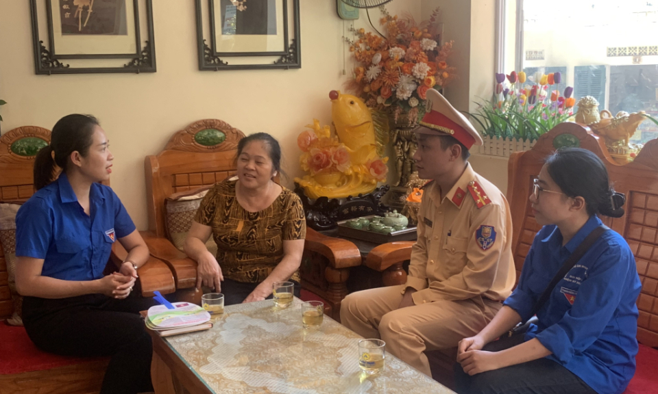 Tăng cường tuyên truyền về ATGT trong đồng bào dân tộc thiểu số