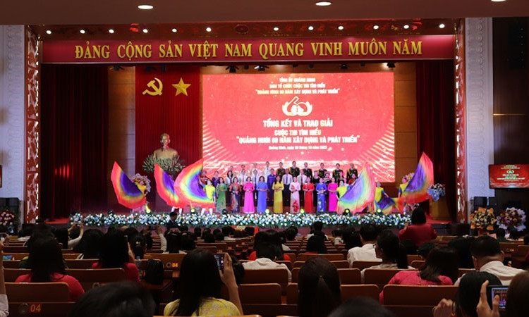 Quang Ninh announces winners of competition on province’s 60-year development