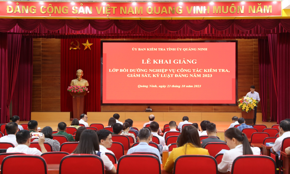 Khai giảng lớp bồi dưỡng nghiệp vụ công tác kiểm tra, giám sát của Đảng năm 2023