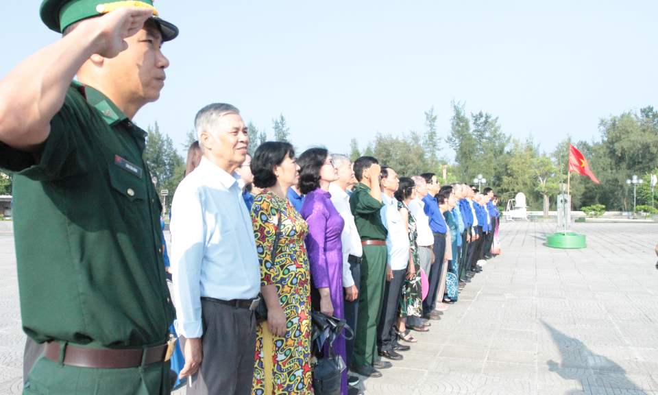 Theo dấu chân tuổi trẻ nơi biên cương...