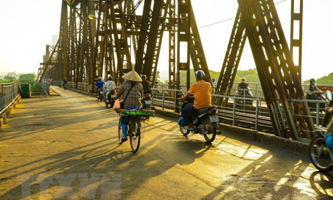 Bắc Bộ và Nam Bộ ngày nắng, từ Thanh Hóa đến Thừa Thiên-Huế có mưa