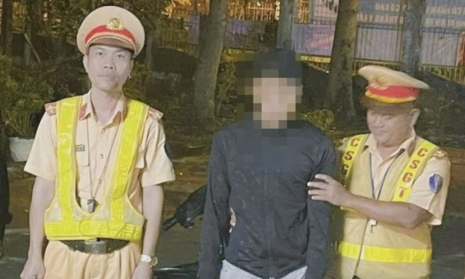Phát hiện 3 thanh niên dương tính với ma túy khi đang chạy mô tô trên QL20