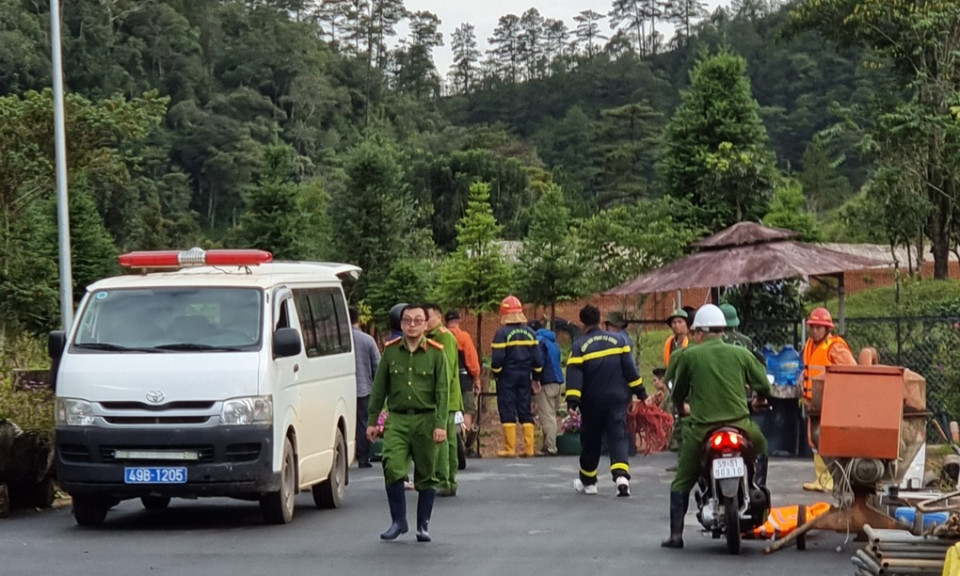 4 du khách Hàn Quốc tử nạn ở làng Cù Lần: Cơn lũ bất thường