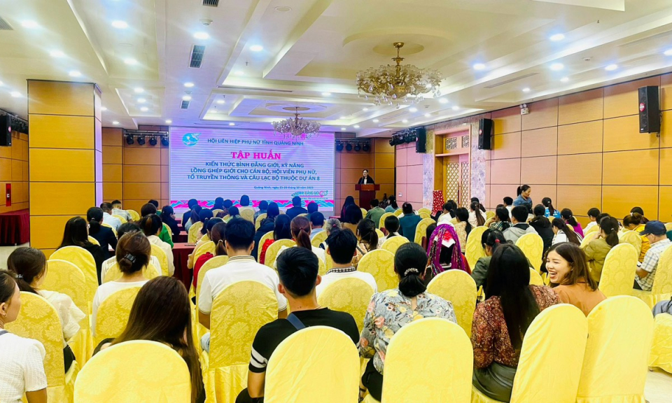 Tập huấn kiến thức bình đẳng giới, kỹ năng lồng ghép giới và phòng chống bạo lực gia đình