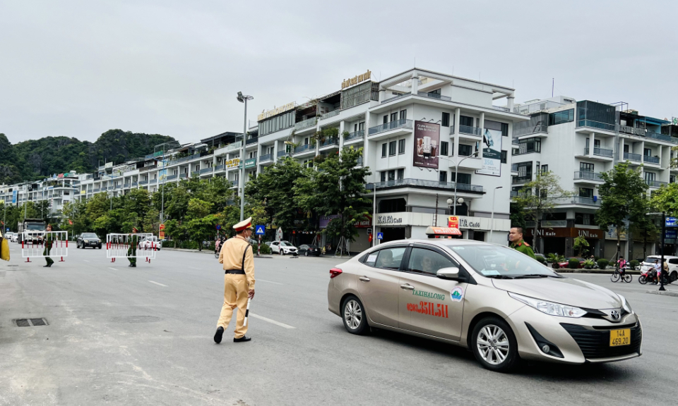 Cấm các phương tiện lưu thông trên một số tuyến đường phục vụ tổ chức Lễ kỷ niệm 60 năm Ngày thành lập tỉnh Quảng Ninh