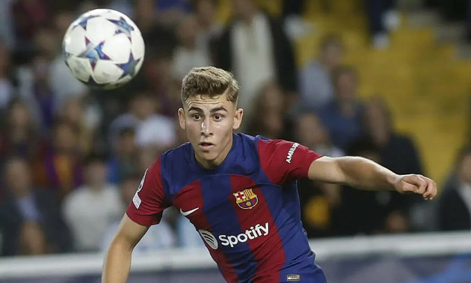 Barca thắng nhờ tiền vệ 20 tuổi