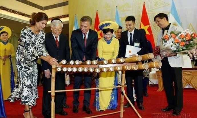 Foreign Minister looks back on 50 years of Việt Nam-Argentina ties