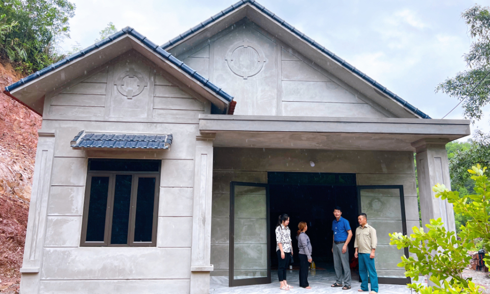 Sức mạnh đoàn kết  trong chương trình xóa nhà tạm, nhà dột nát