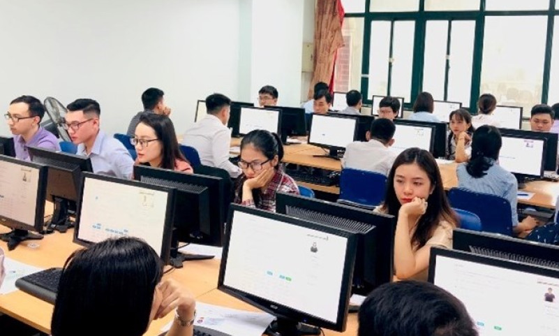Chỉ tuyển dụng công chức với người vượt qua kỳ thi kiểm định