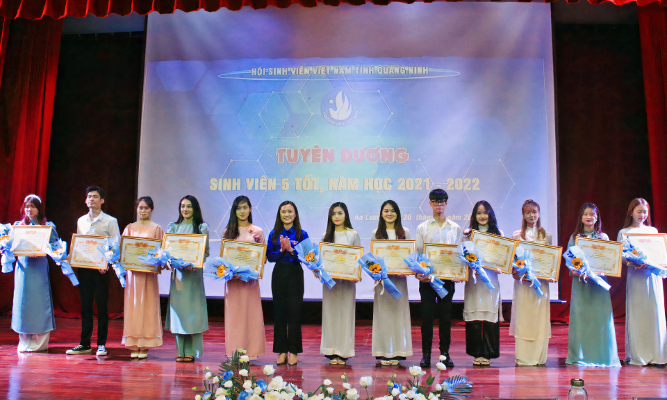 Một hành trình hơn cả danh hiệu