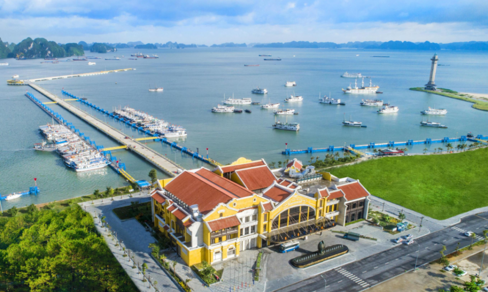 Khát vọng phát triển luôn rực cháy