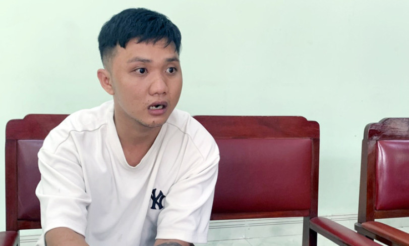 Bắt nghi can nổ súng, bắt giữ người trái pháp luật