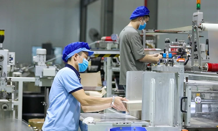 Kinh tế phục hồi nhưng còn nhiều thách thức
