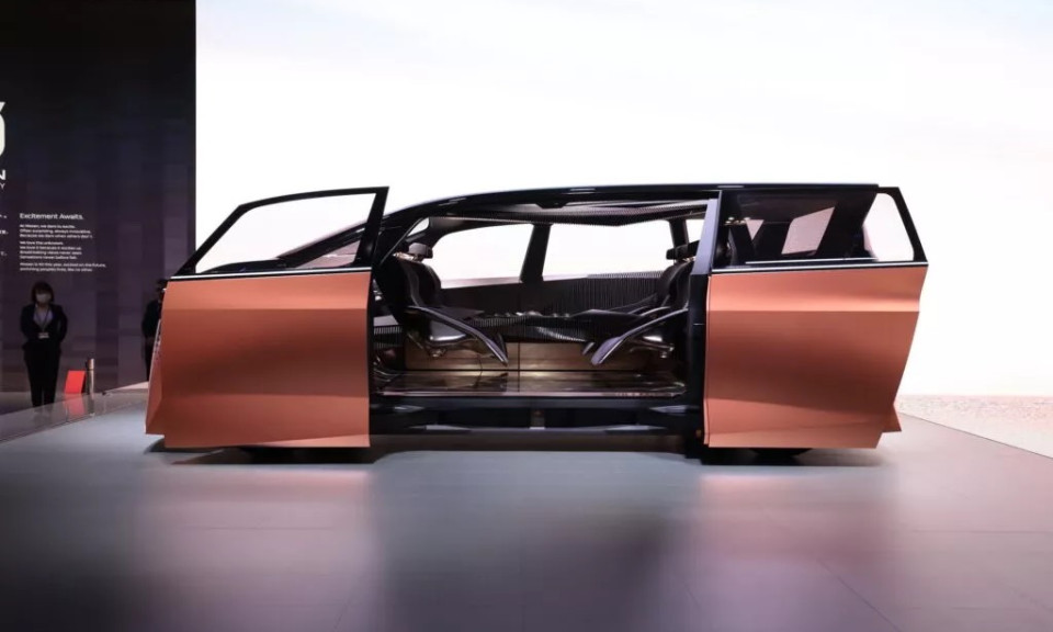 Nissan ra mắt mẫu xe tải nhỏ chạy điện kiểu dáng tương lai