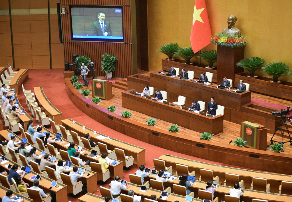 Quang cảnh phiên làm việc tại hội trường Quốc hội.