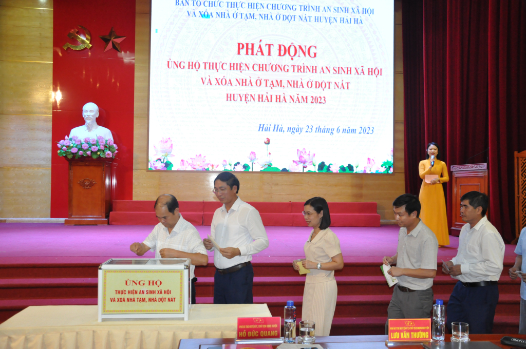 Huyện Hải Hà phát động chương trình xóa nhà tạm, nhà dột nát vào tháng 6/2023. Ảnh: Hữu Việt.