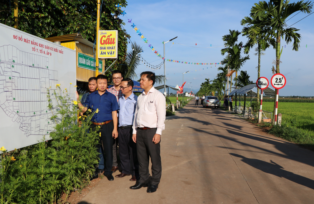 Tại mô hình khu dân cư kiểu mẫu thuộc xã Sông Ray, huyện Cẩm Mỹ, tỉnh Đồng Nai, công tác quy hoạch được công khai, chính quyền và nhân dân đảm bảo thực hiện theo quy hoạch.