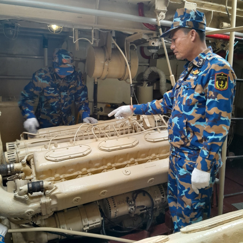 Thiếu tá CN Nguyễn Văn Ngọc, Trưởng ngành 5, Tàu 202, Hải đội 7, Lữ đoàn 169, Vùng 1 Hải quân.